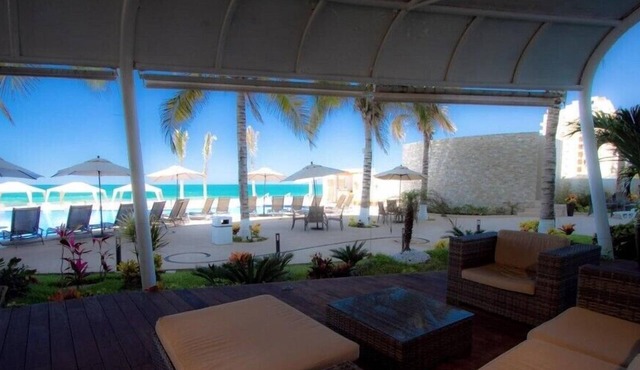 Spacious Junior Suite with Beautiful Garden & Amazing Ocean