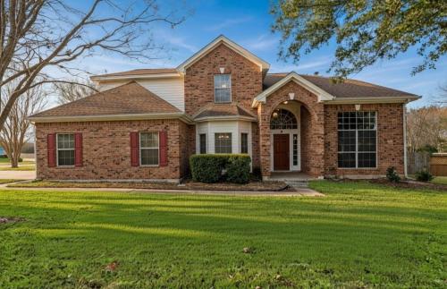 Spacious & Peaceful Home in Central Austin