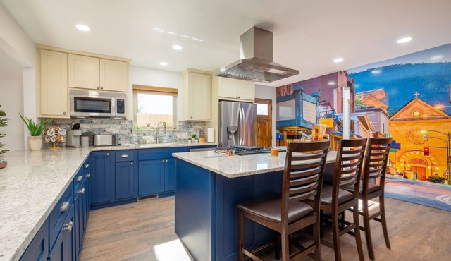 Spacious Remodeled Beauty with Stylish Comfort