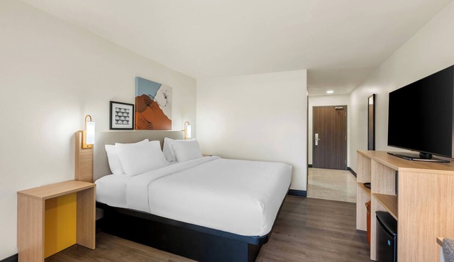 Spark by Hilton Freeport in Freeport