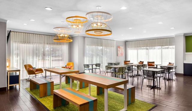 Spark by Hilton Pearland