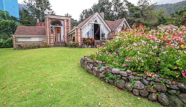 (split levels or single level houses) The comfort of being at home!