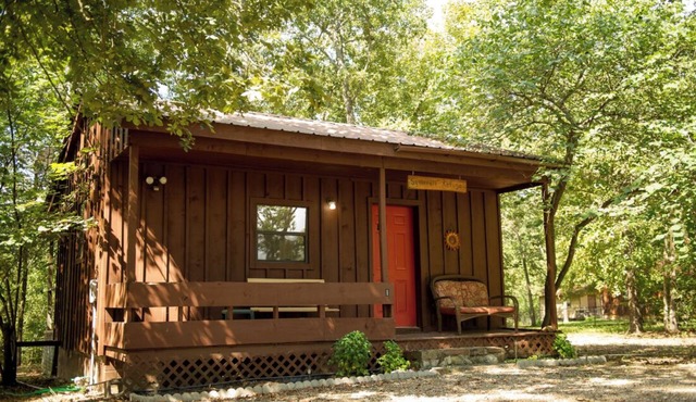 Squirrel's Refuge- Broken Bow/Hochatown- 1bd