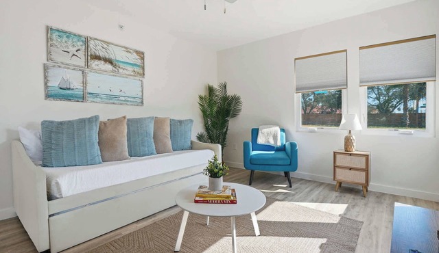 Stay A While Suite · 1BR · McGee Beach + Downtown