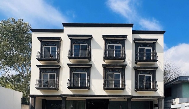 Suite H, 2BR/2BA apartment in San Pedro Garza García, Centrito Valle