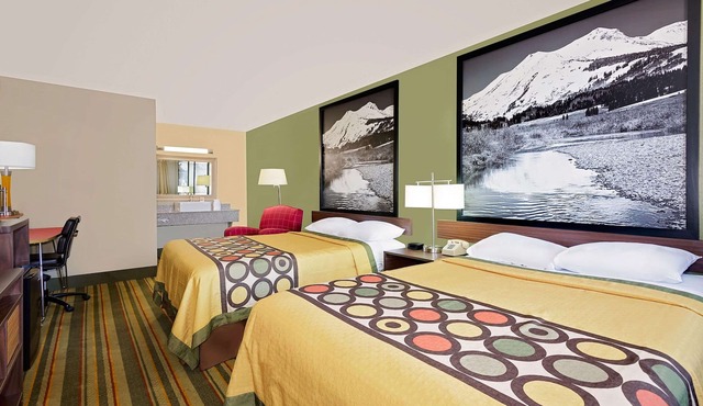 Super 8 by Wyndham Denver Central