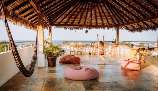 Surfnest Hostel