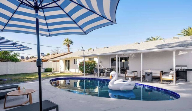 Sweet Serenity - Private Pool - Mins to Old Town