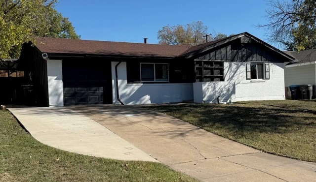 TEXANO INN Charming 3-bedroom house with WiFi and AC in welcoming Fort Worth