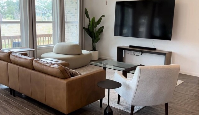 Texas Hill County - Modern Living