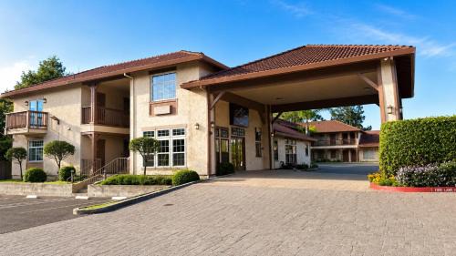 The Miramar Inn