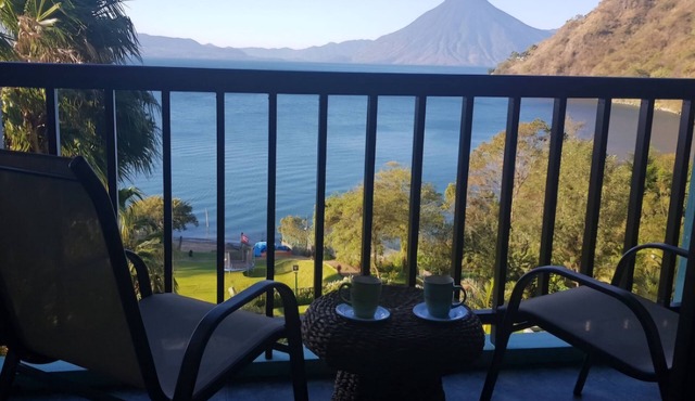 The Paradise of Atitlán Suites/Free Breakfast