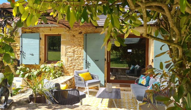 The Stables - Two Bedroom in Cassagnes