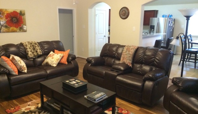 This Super bowl property is only 10 minutes from NRG stadium!