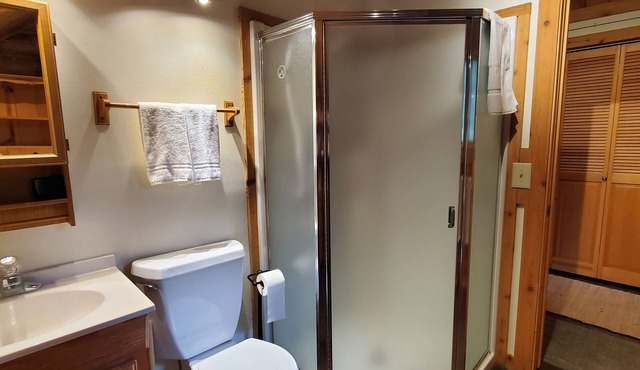Tranquil studio in Seeley Lake for a peaceful getaway
