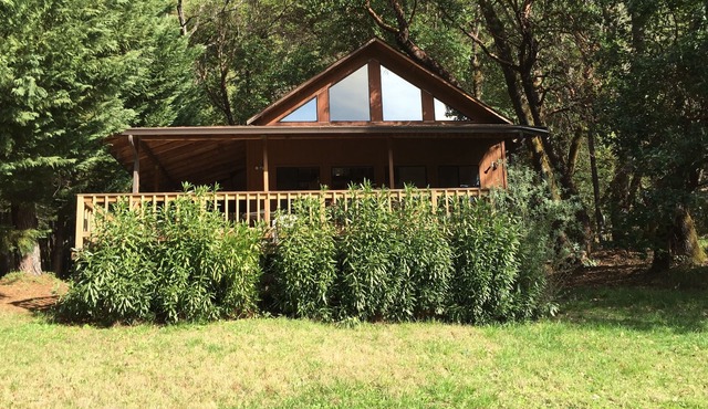 Trinity River Cabin, Peaceful retreat in nature, Swim, Fish, Raft. Willow Creek