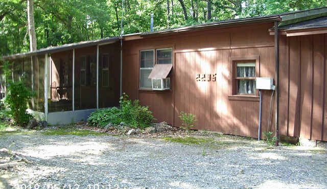 Two Bedroom Vacation House ~ Walking Distance To Crater Of Diamonds