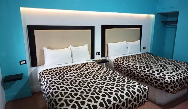 Two Rooms, Four Beds: Perfect Setup for Friends, Family, or Group Adventures