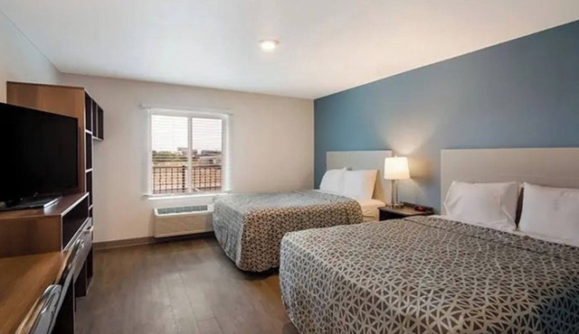 Two Spacious Room Near UT Austin w/Full Kitchen – Ideal for Students & Families