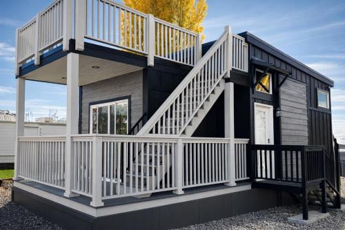 Ultra Luxury Tiny Home with Deck