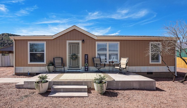 'Uncle David's Rocky Road Retreat' in Tonto Basin!
