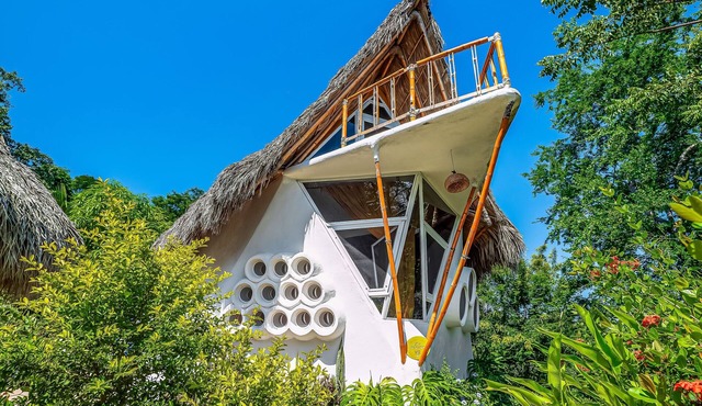 Unwind in Paradise: A Serene Getaway in Isla de Navidad
