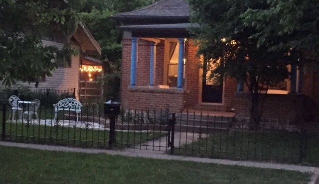 Updated Charming Victorian in Old Town near CSU!