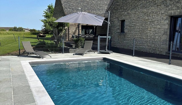 Villa between Corrèze and Dordogne! Beautiful heated pool. in Saint-Robert
