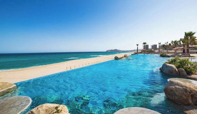Villa La Valencia Beach Resort & Spa Los Cabos