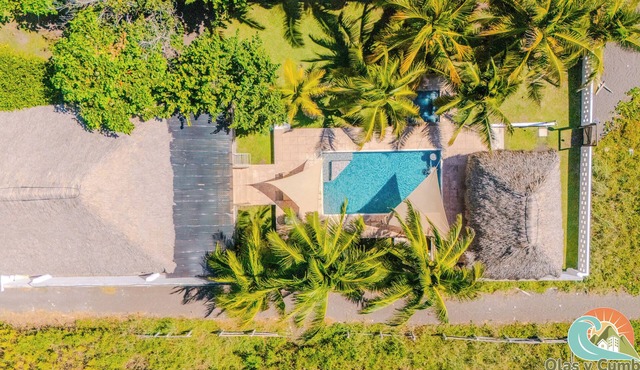 Villa Tintarella 2, House on the beach shore