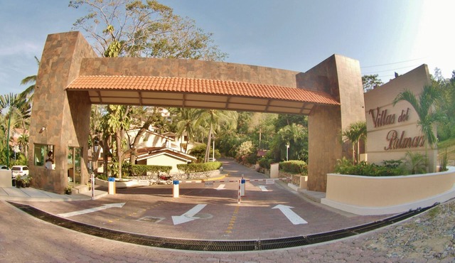 Villas del Palmar Manzanillo with Beach Club