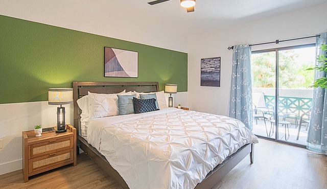Walk to Kierland 1BR | Urban Promenade King Suite