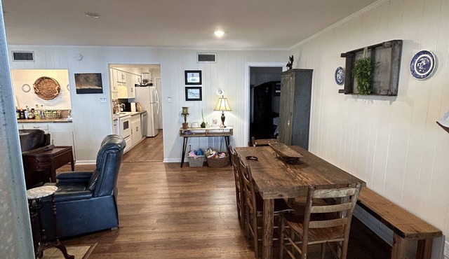 Waterfront get away retreat! Plenty of fishing opportunities