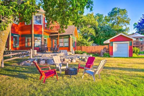 Waterfront Mound Retreat w/Dock & Lake Access! in Mound