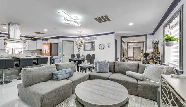 Waterfront Slidell Home w/Patio: 3 Mi to Beach!