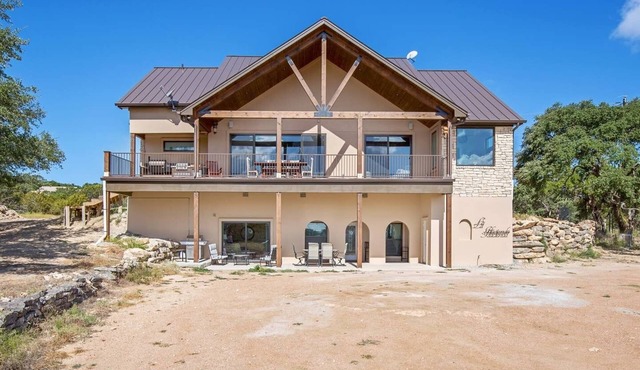 Wedding Venue Accommodations/Hill Country Getaway