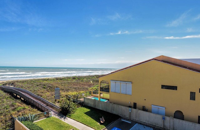 Beachfront condo with pool, hot tub & sundeck!
