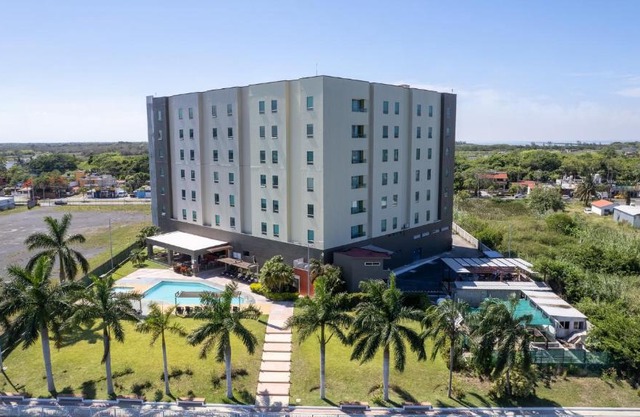Holiday Inn Express Tuxpan Ihg Hotel 