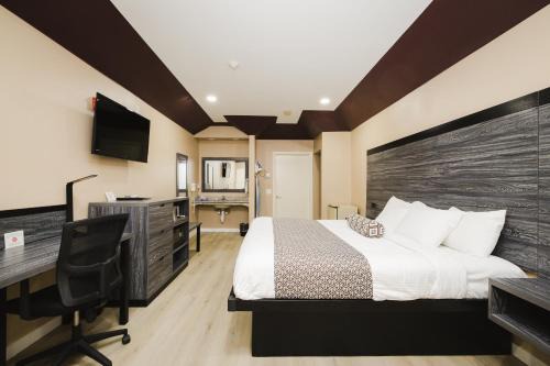 Sapphire Inn Suites 