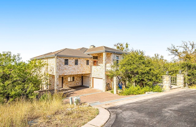 Updated Hill Country, Dog-Friendly Home W/ Pool Table & Two Covered Terraces!