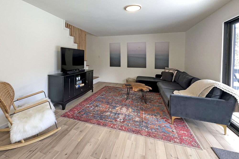 Evergreen Cabin | Escape to a Serene Mountain Getaway: Your Perfect Retreat Awaits in Evergreen CO