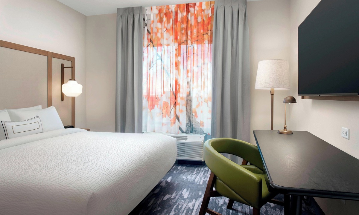 Hampden South Hotel | Fairfield Inn & Suites by Marriott Denver Tech Center North