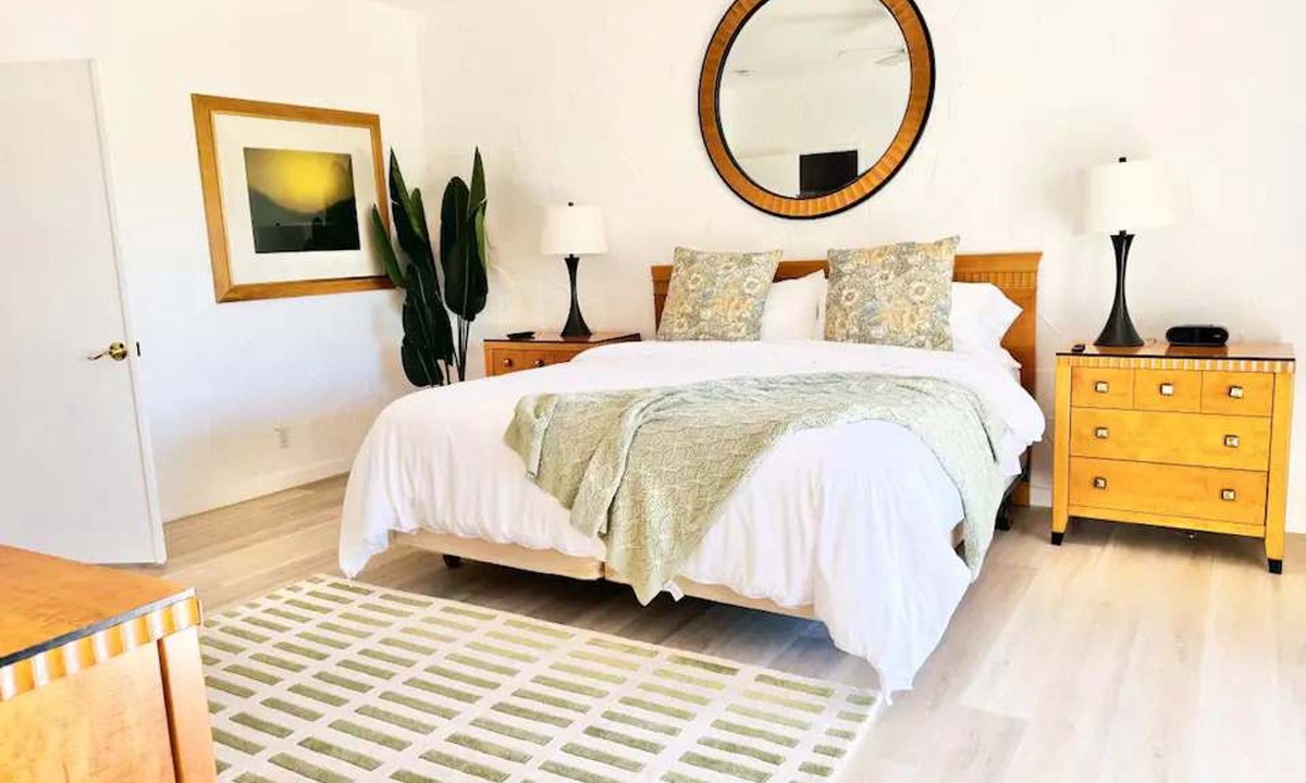 Palm Desert Apartment | Fairway-view 3 Bedroom Condo in Palm Desert