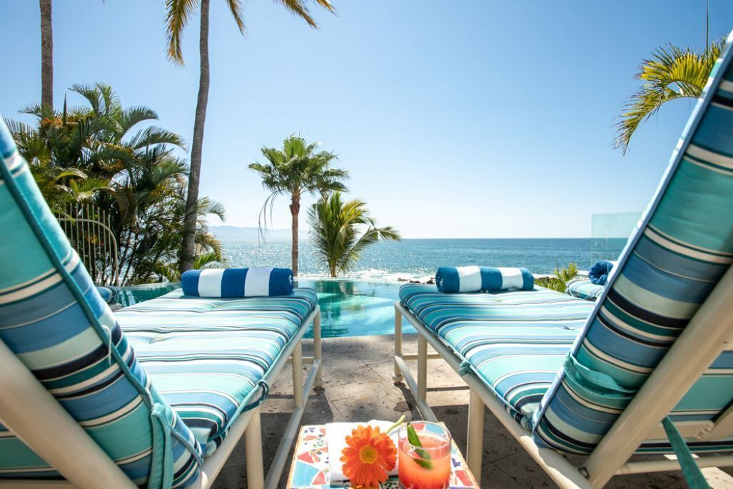 Puerto Vallarta Resort | Casa Karma - HIBISCUS suite