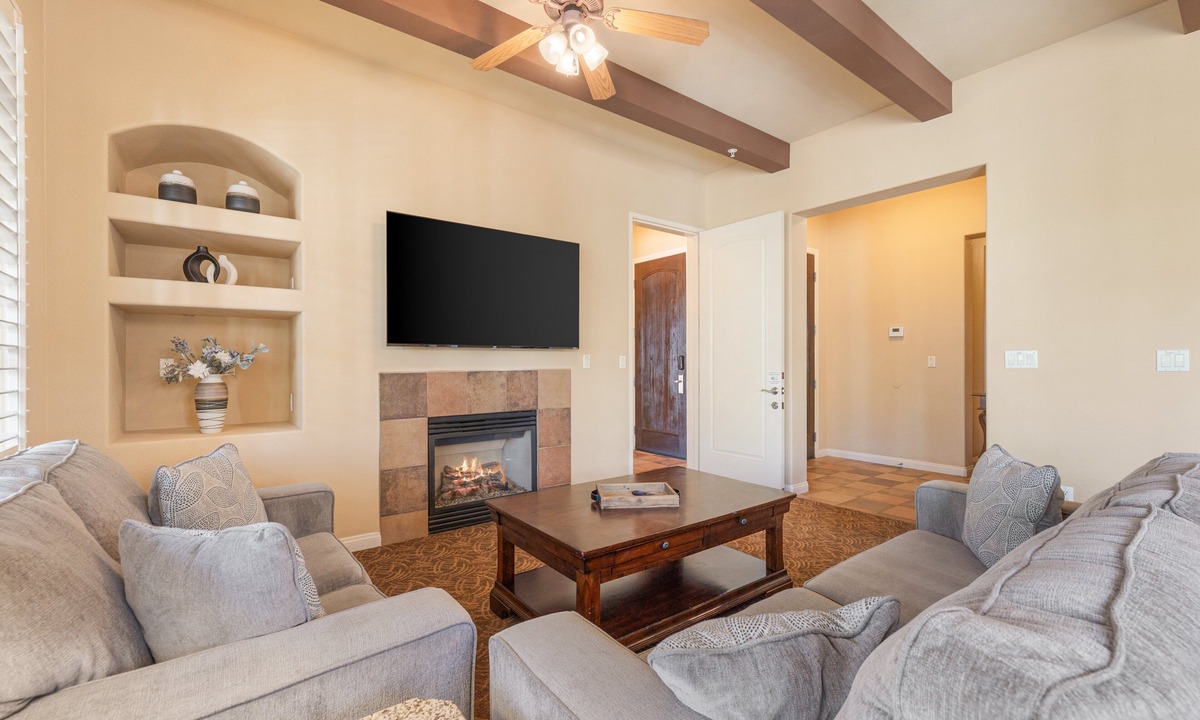 La Quinta Condo | Near Pool! Luxurious Villa Overlooking Pool, Pet Friendly - Upstairs (C65)