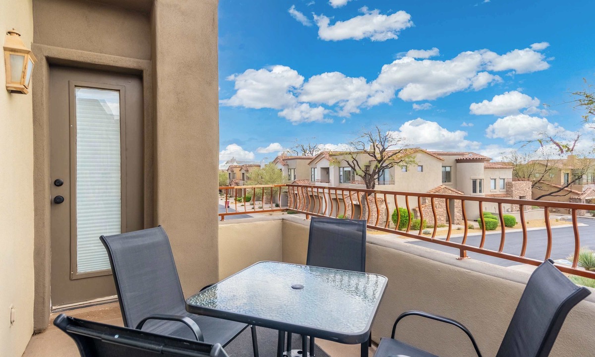 Talon Retreat Condo | Stylish 2BR and 2BA Private Condo Getaway