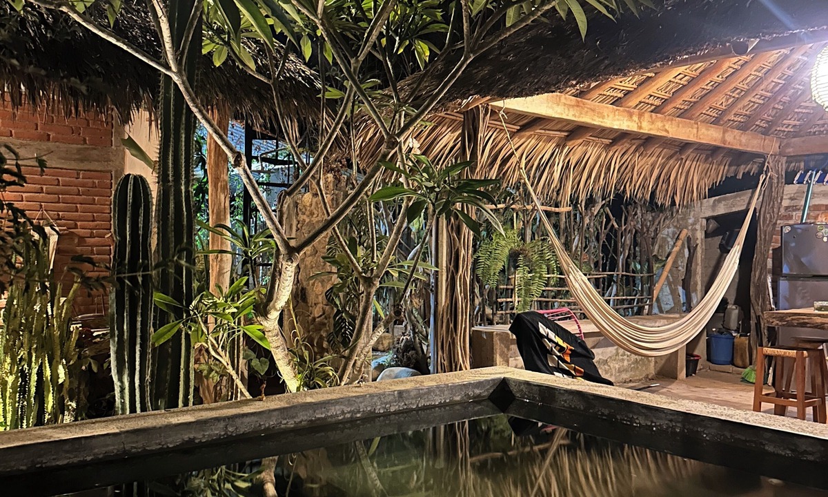 San Pedro Mixtepec House | Tropical Getaway in Open Bungalow