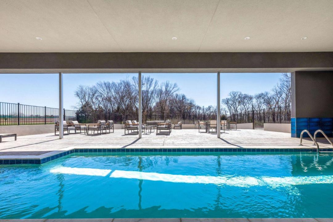 DeSoto Hotel | Hawthorn Extended Stay by Wyndham DeSoto