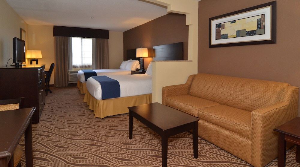 Photo of Livingroom in Hollywood Park