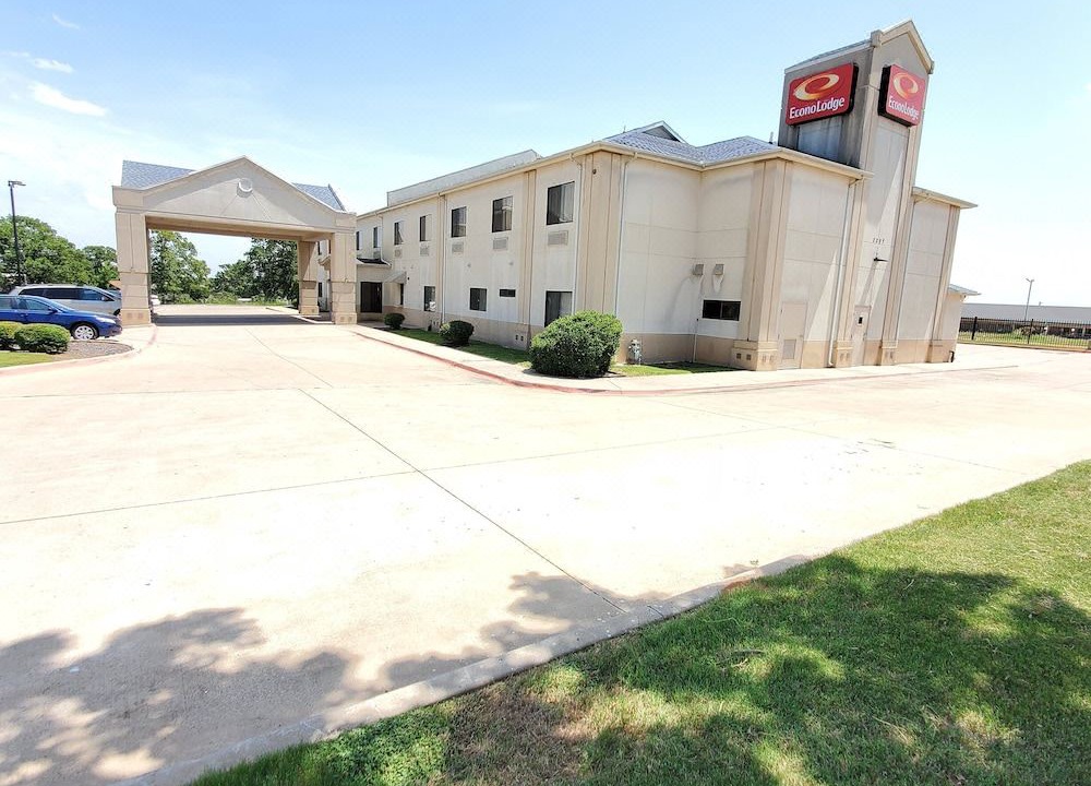 Photo of Buildings in Weatherford